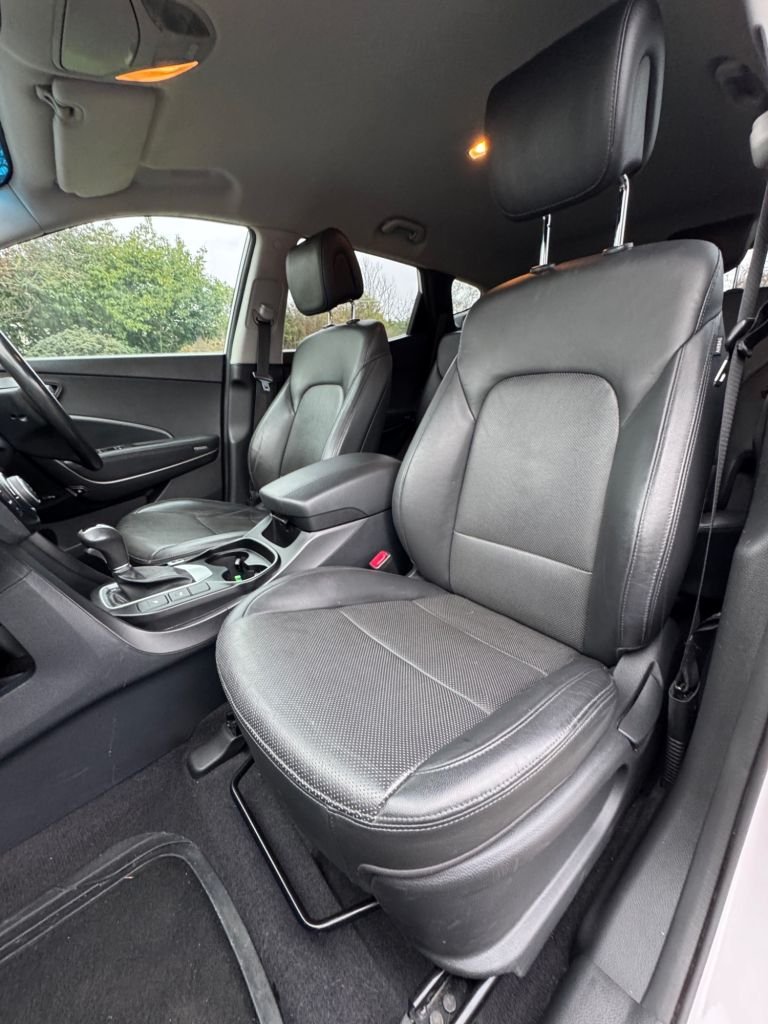 Used Hyundai Santa Fe 2016 for sale - 76973809: Photo 14