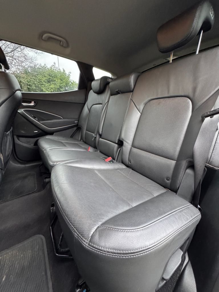 Used Hyundai Santa Fe 2016 for sale - 76973809: Photo 16