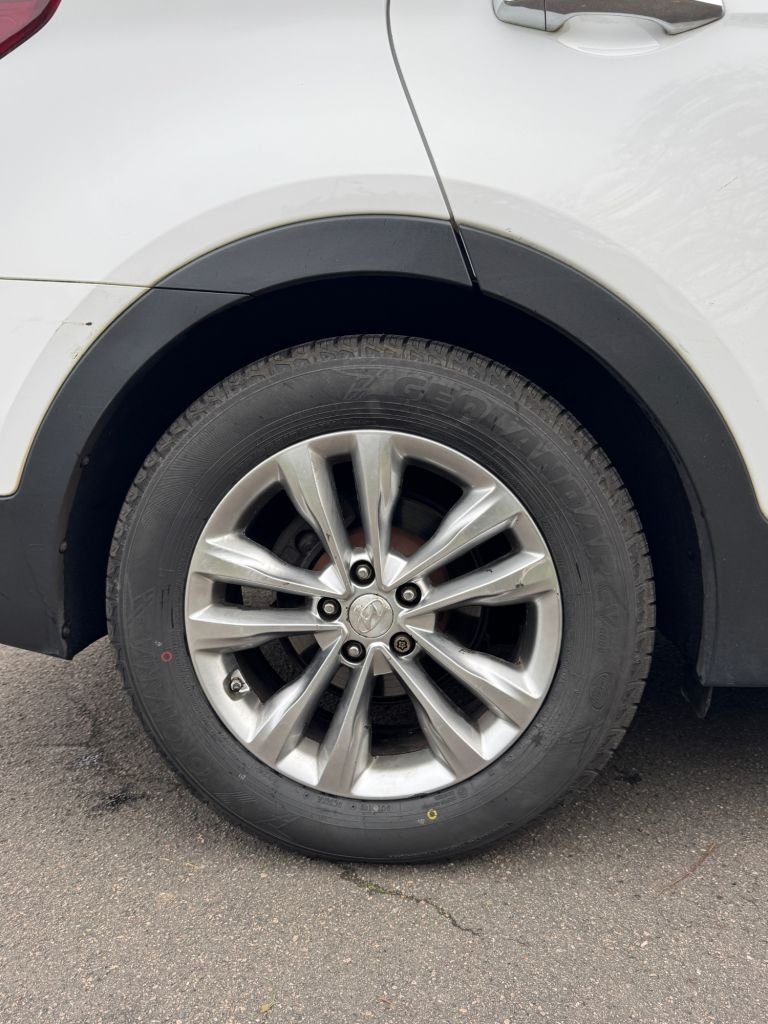 Used Hyundai Santa Fe 2016 for sale - 76973809: Photo 24