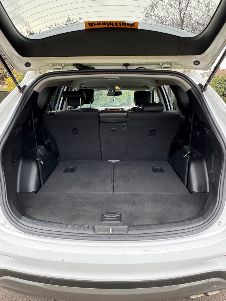 Used Hyundai Santa Fe 2016 for sale - 76973809: Photo 27