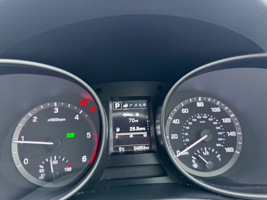 Used Hyundai Santa Fe 2016 for sale - 76973809: Photo 29