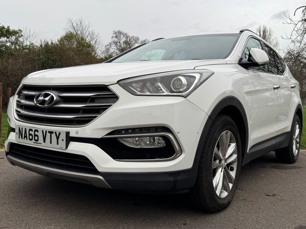 Used Hyundai Santa Fe 2016 for sale - 76973809: Photo 5