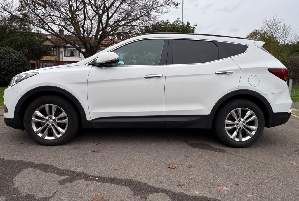 Used Hyundai Santa Fe 2016 for sale - 76973809: Photo 6