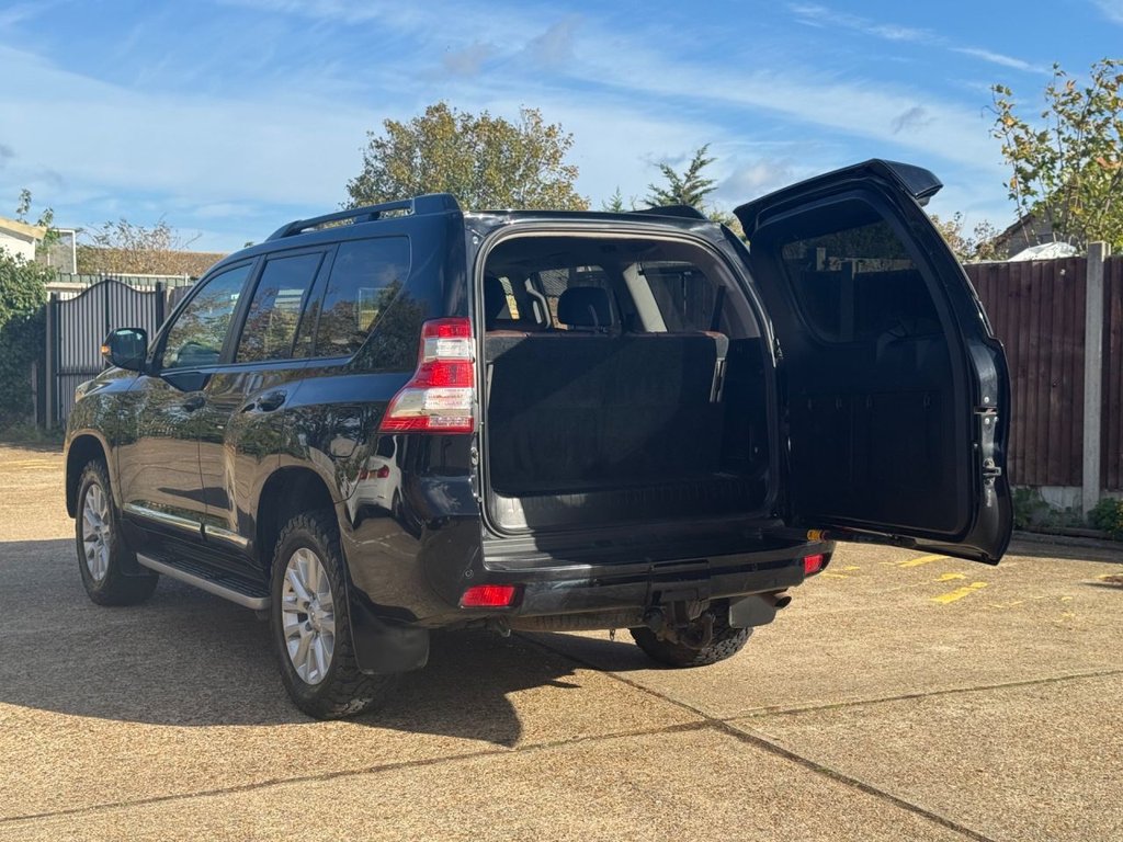 Used Toyota Land Cruiser 2016 for sale - 76711366: Photo 10