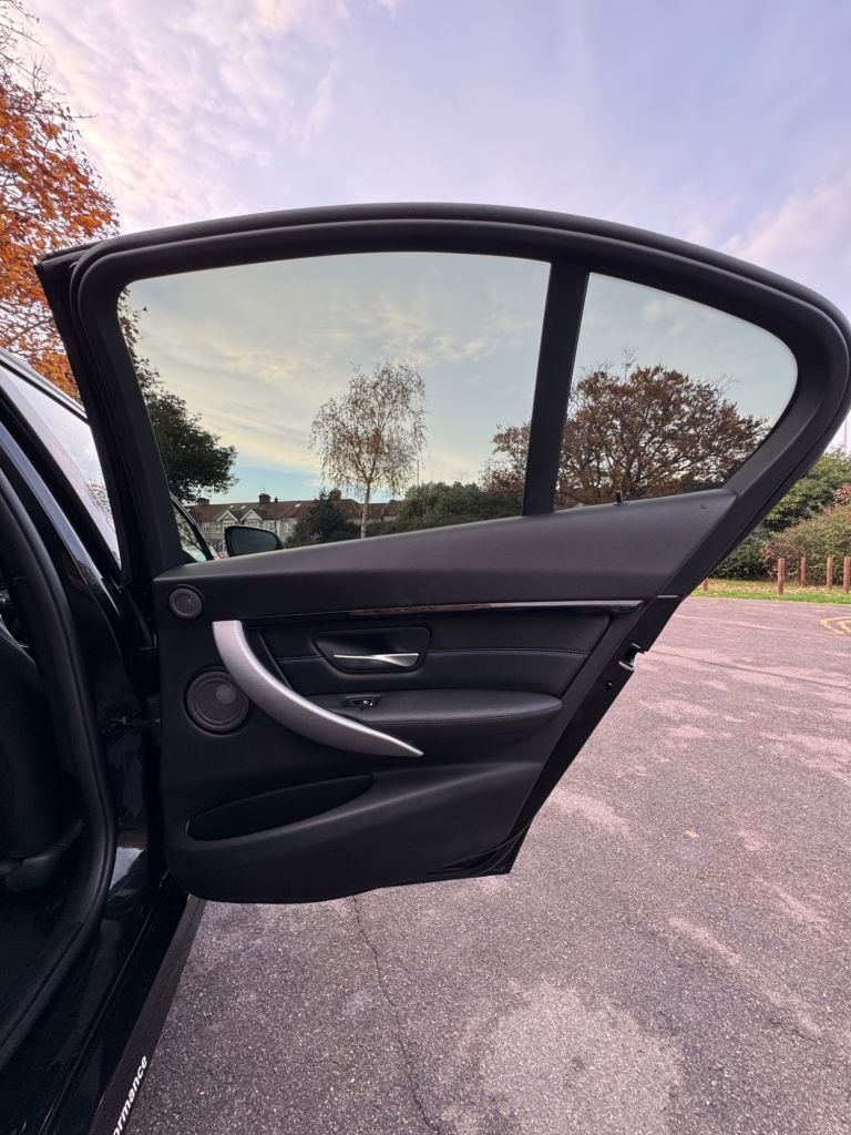 Used BMW 3 Series 2018 for sale - 76496494: Photo 20