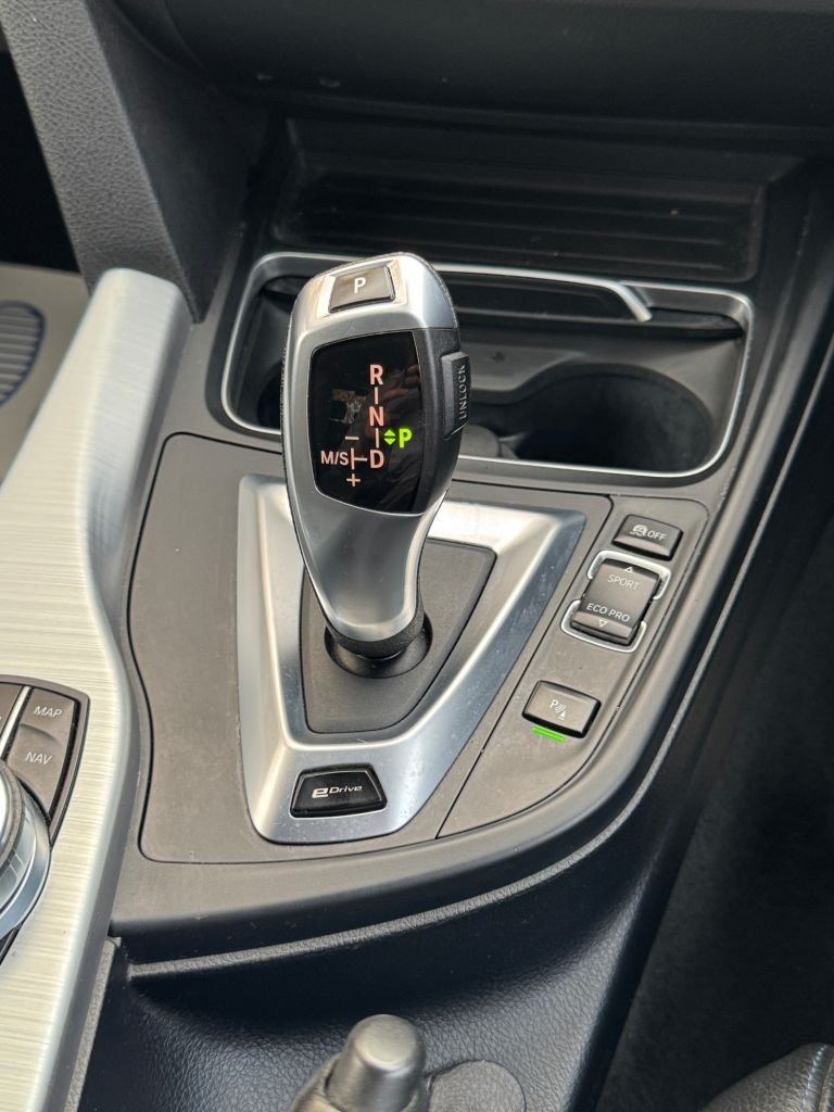 Used BMW 3 Series 2018 for sale - 76496494: Photo 32