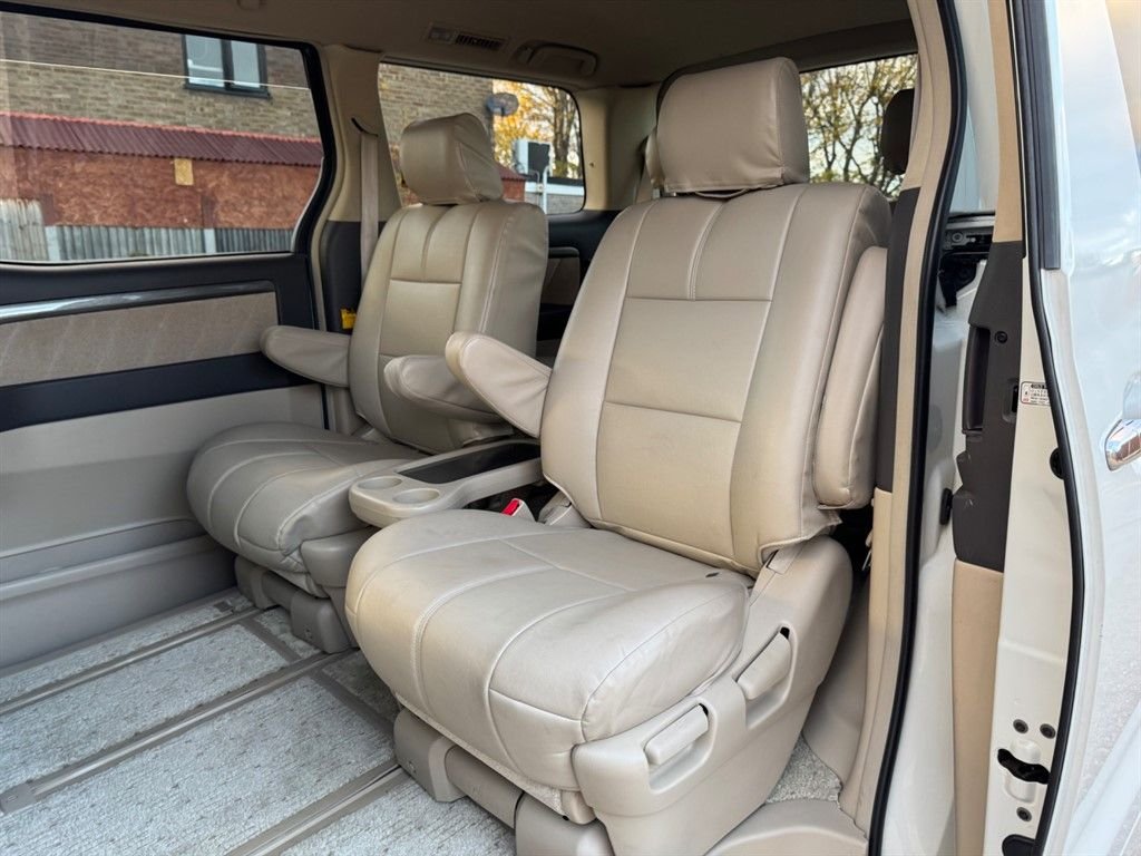 Used Toyota Alphard 2023 for sale - 77547278: Photo 24