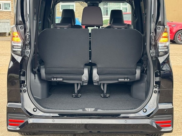 Used Toyota Voxy 2025 for sale - 74963926: Photo 24