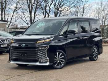 Used Toyota Voxy 2025 for sale - 74963926: Photo