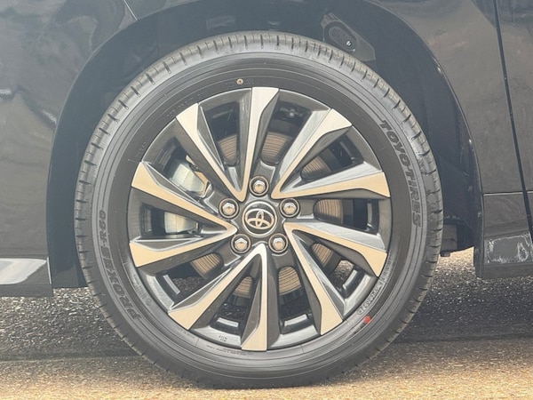 Used Toyota Voxy 2025 for sale - 74963926: Photo 40