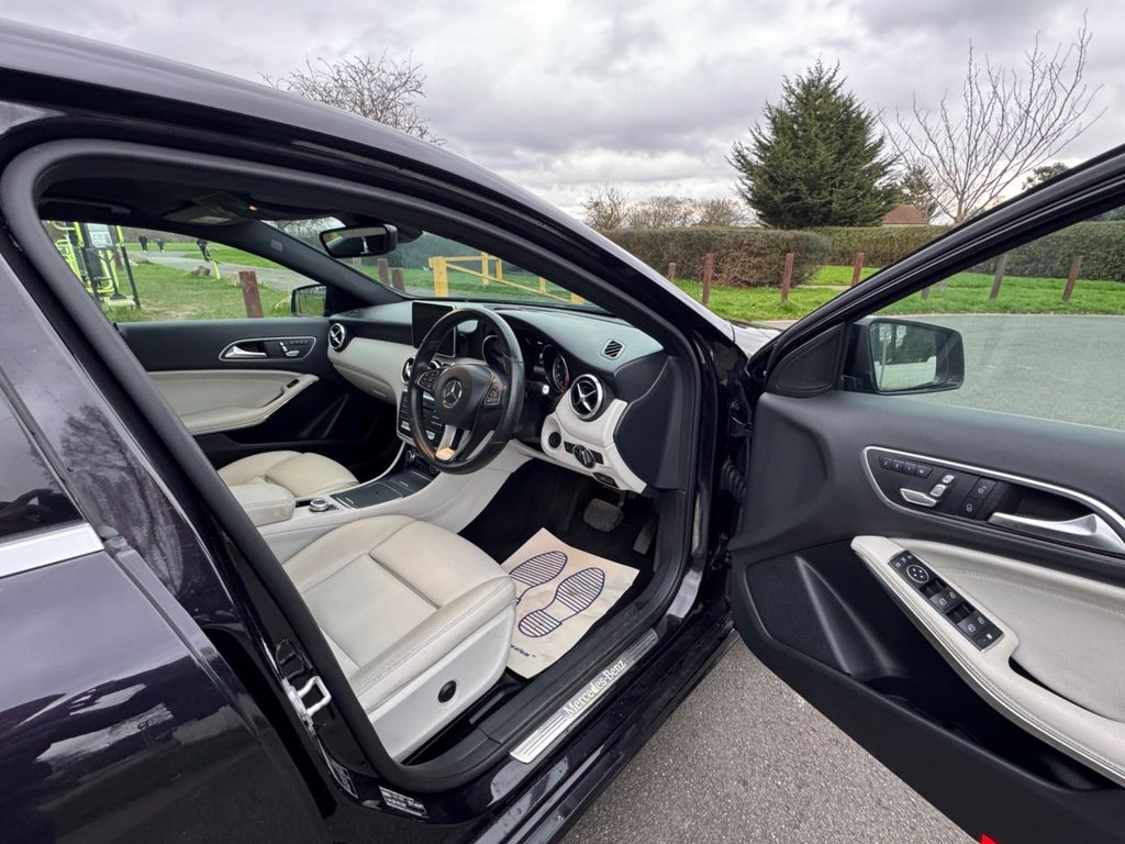 Used Mercedes-Benz A-Class 2016 for sale - 77631823: Photo 9