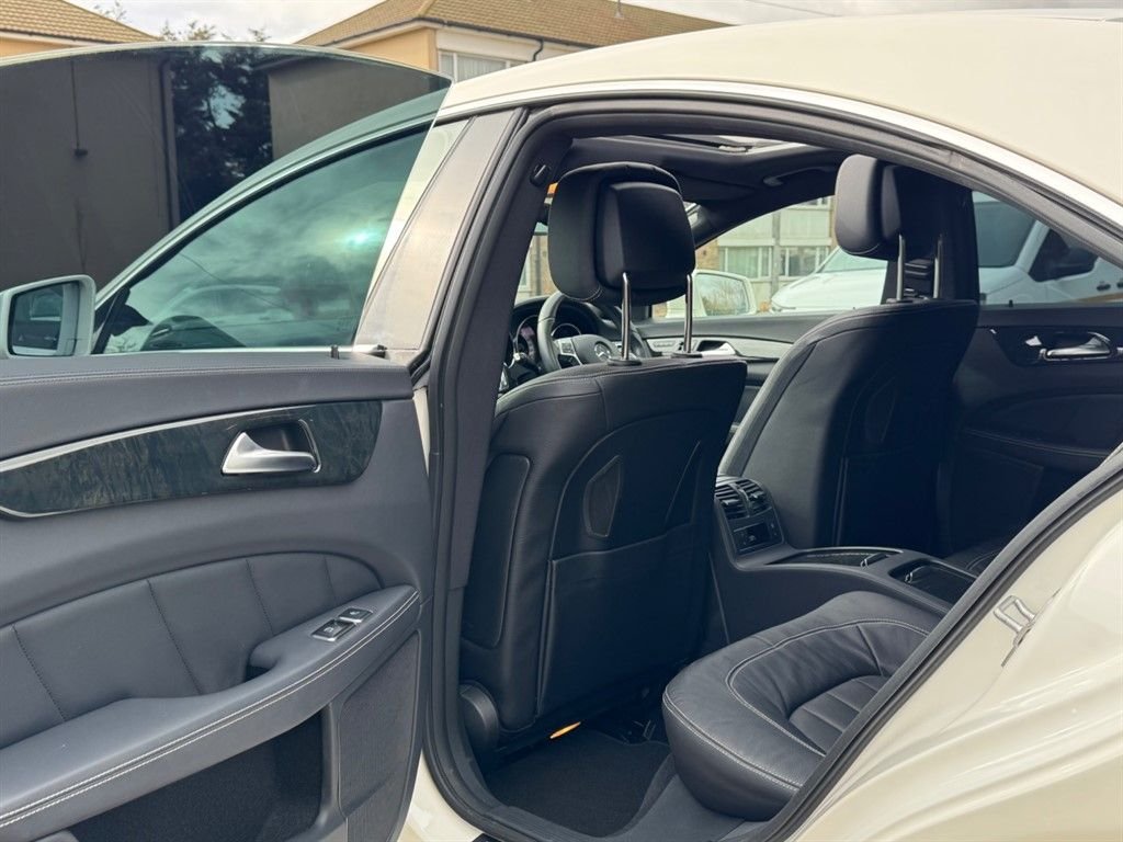 Used Mercedes-Benz CLS 2012 for sale - 77642727: Photo 16