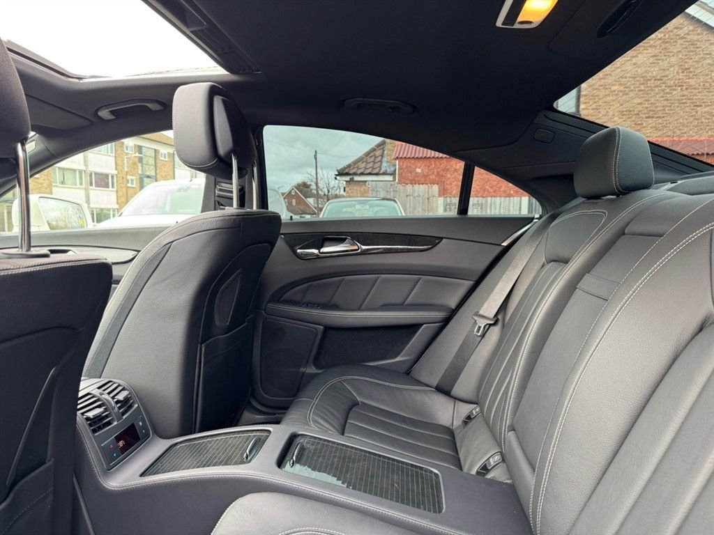 Used Mercedes-Benz CLS 2012 for sale - 77642727: Photo 35