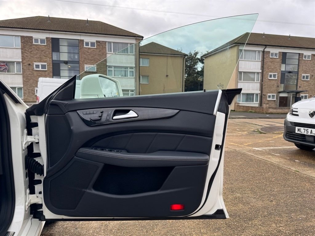 Used Mercedes-Benz CLS 2012 for sale - 77642727: Photo 44