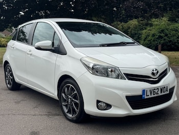 Used Toyota Yaris 2012 for sale - 75336128: Photo