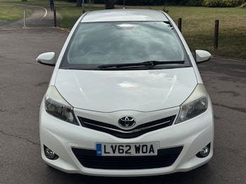Used Toyota Yaris 2012 for sale - 75336128: Photo