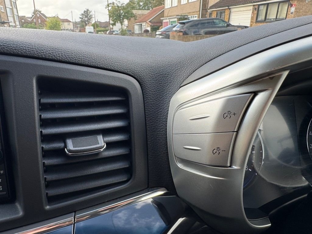 Used Nissan Elgrand 2025 for sale - 77483490: Photo 13