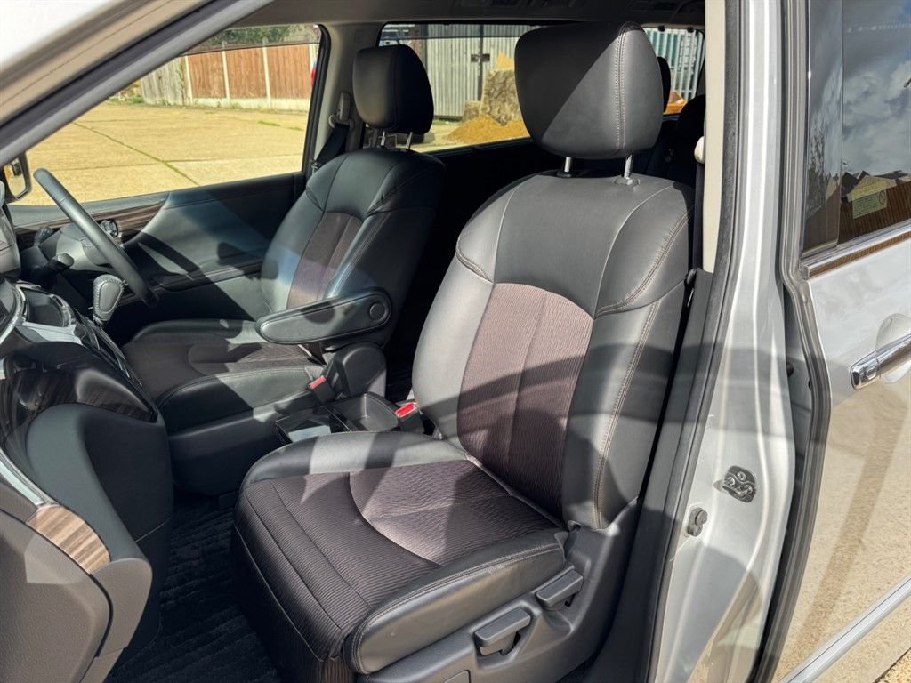 Used Nissan Elgrand 2025 for sale - 77483490: Photo 15