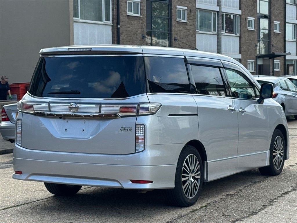 Used Nissan Elgrand 2025 for sale - 77483490: Photo 6