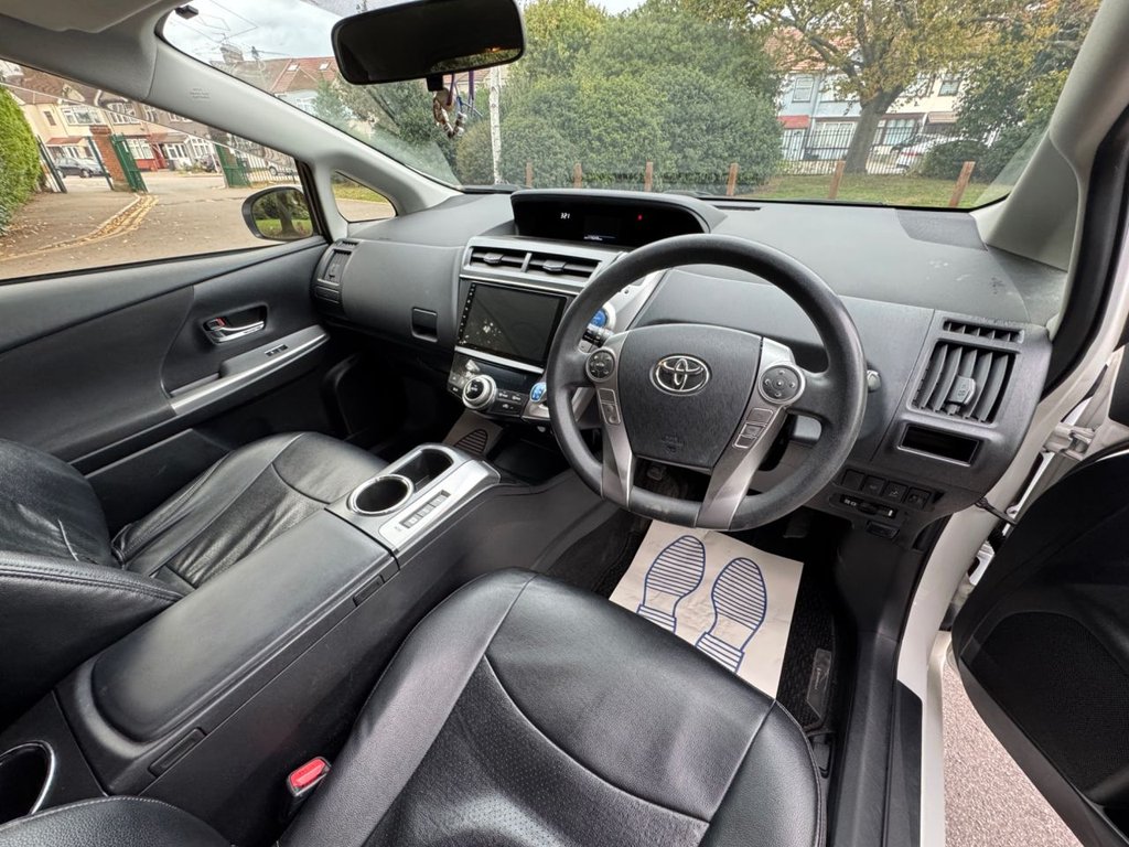 Used Toyota Prius+ 2022 for sale - 76313209: Photo 12