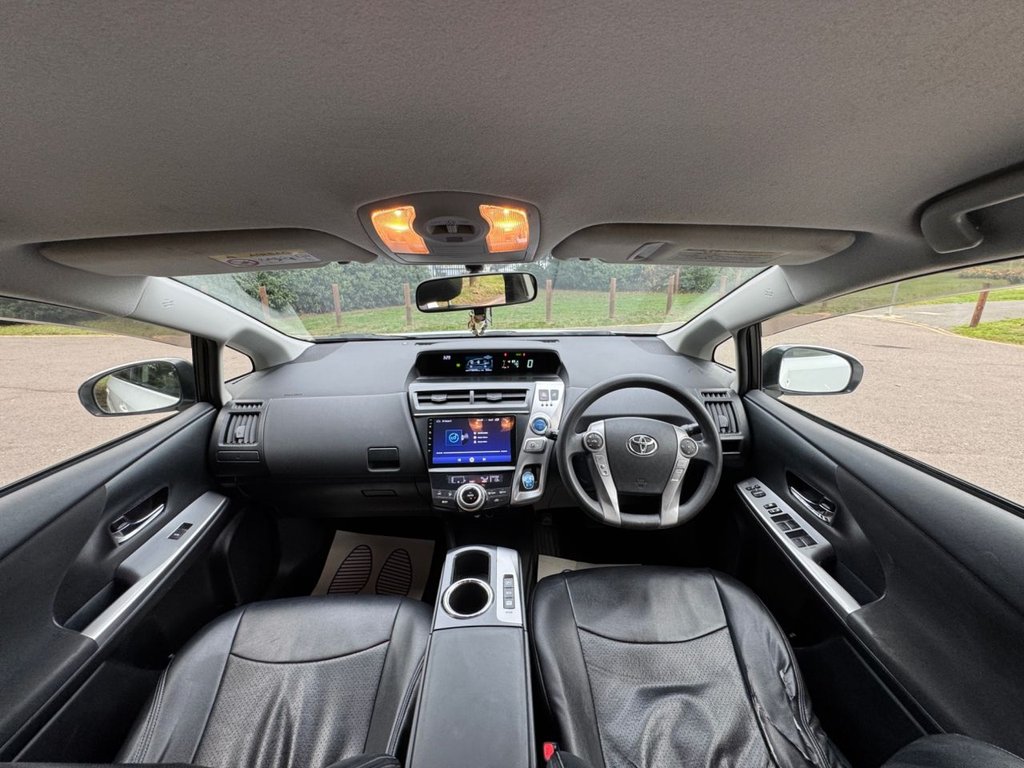 Used Toyota Prius+ 2022 for sale - 76313209: Photo 35