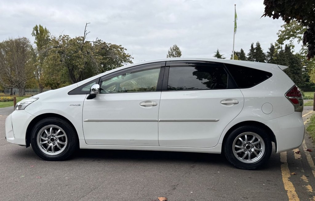 Used Toyota Prius+ 2022 for sale - 76313209: Photo 5