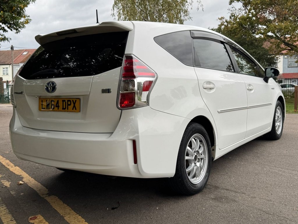 Used Toyota Prius+ 2022 for sale - 76313209: Photo 9