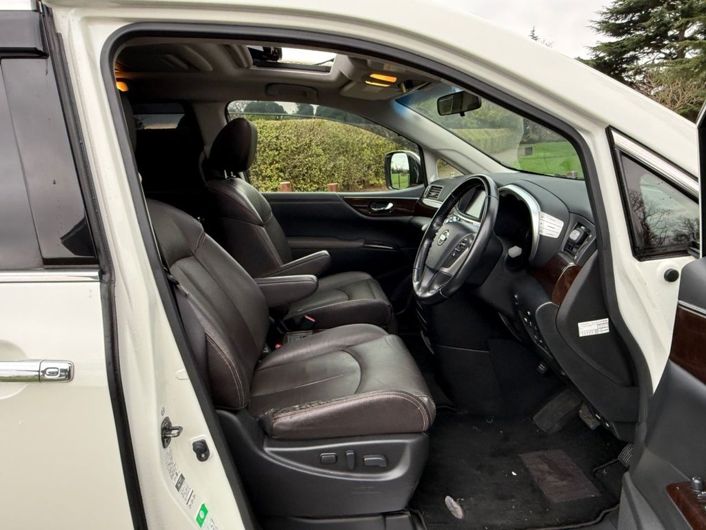 Used Nissan Elgrand 2013 for sale - 76962526: Photo 21