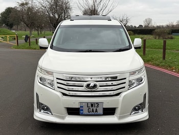Used Nissan Elgrand 2013 for sale - 76962526: Photo