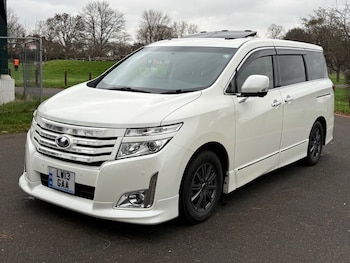 Used Nissan Elgrand 2013 for sale - 76962526: Photo
