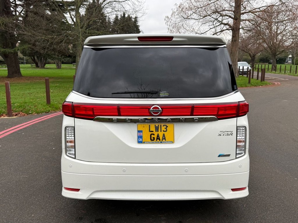 Used Nissan Elgrand 2013 for sale - 76962526: Photo 4