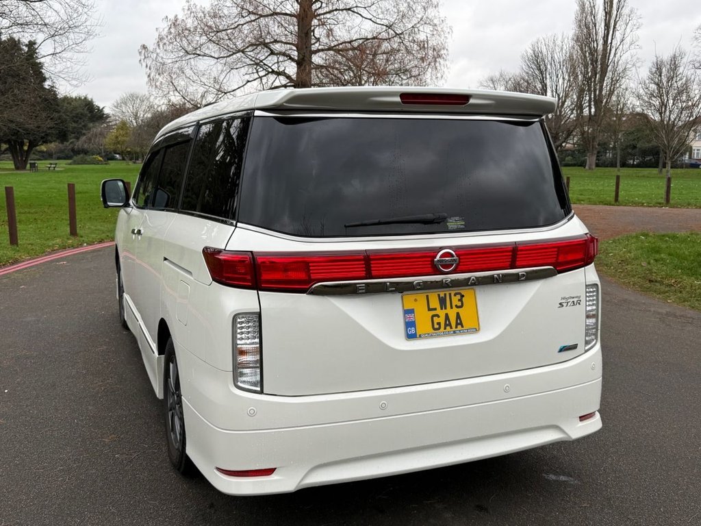 Used Nissan Elgrand 2013 for sale - 76962526: Photo 5
