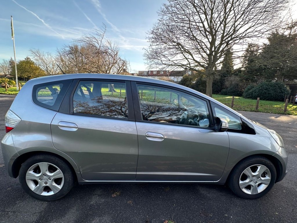 Used Honda Jazz 2010 for sale - 76934602: Photo 10