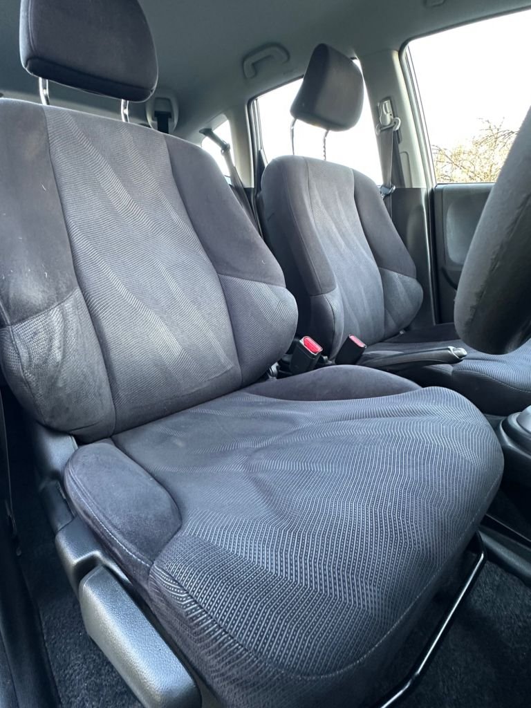 Used Honda Jazz 2010 for sale - 76934602: Photo 12