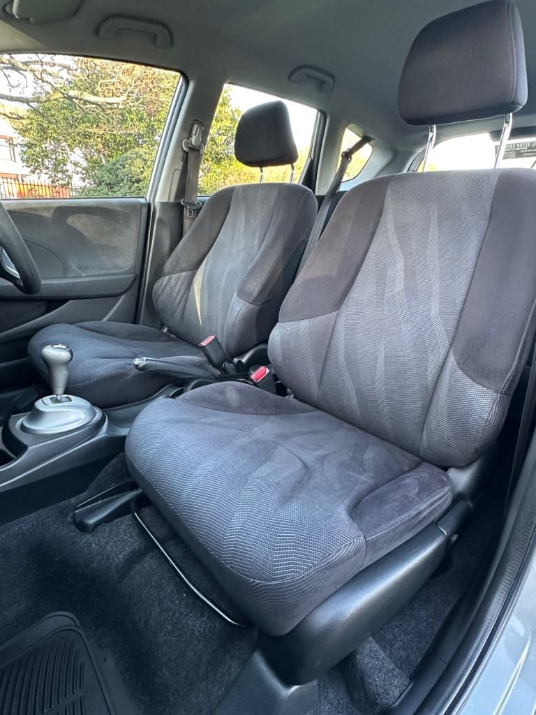 Used Honda Jazz 2010 for sale - 76934602: Photo 14