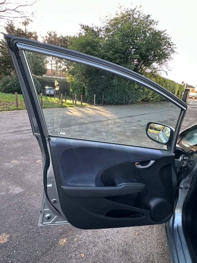 Used Honda Jazz 2010 for sale - 76934602: Photo 15