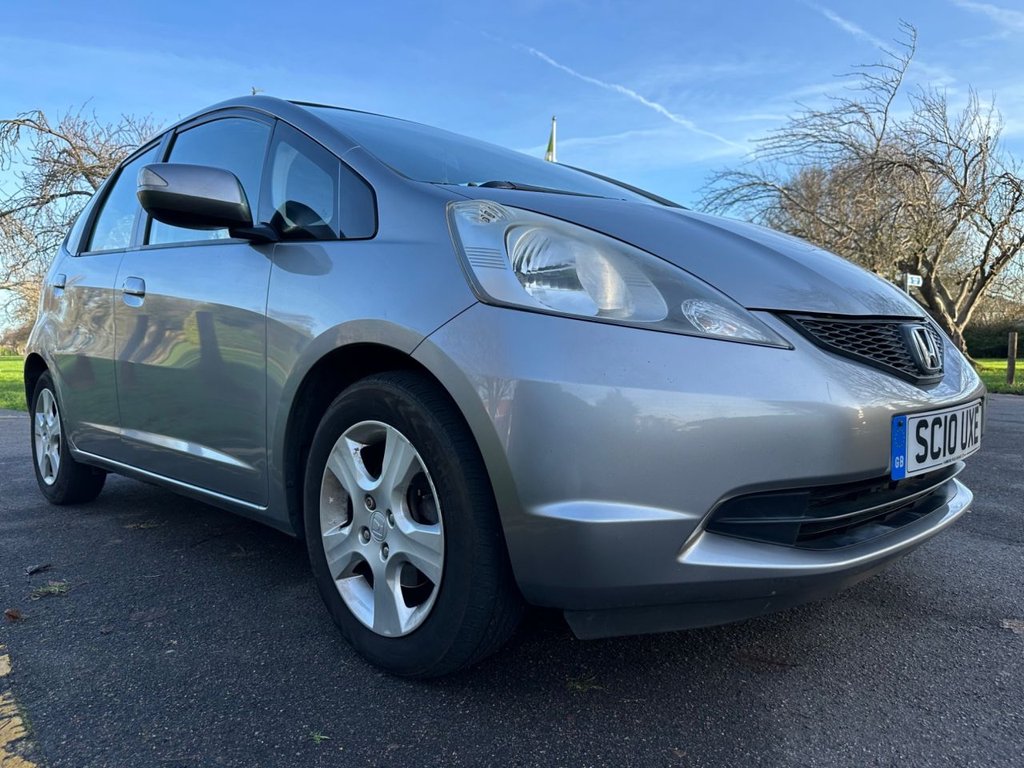 Used Honda Jazz 2010 for sale - 76934602: Photo 2