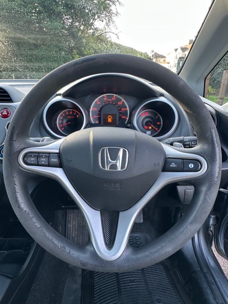 Used Honda Jazz 2010 for sale - 76934602: Photo 26