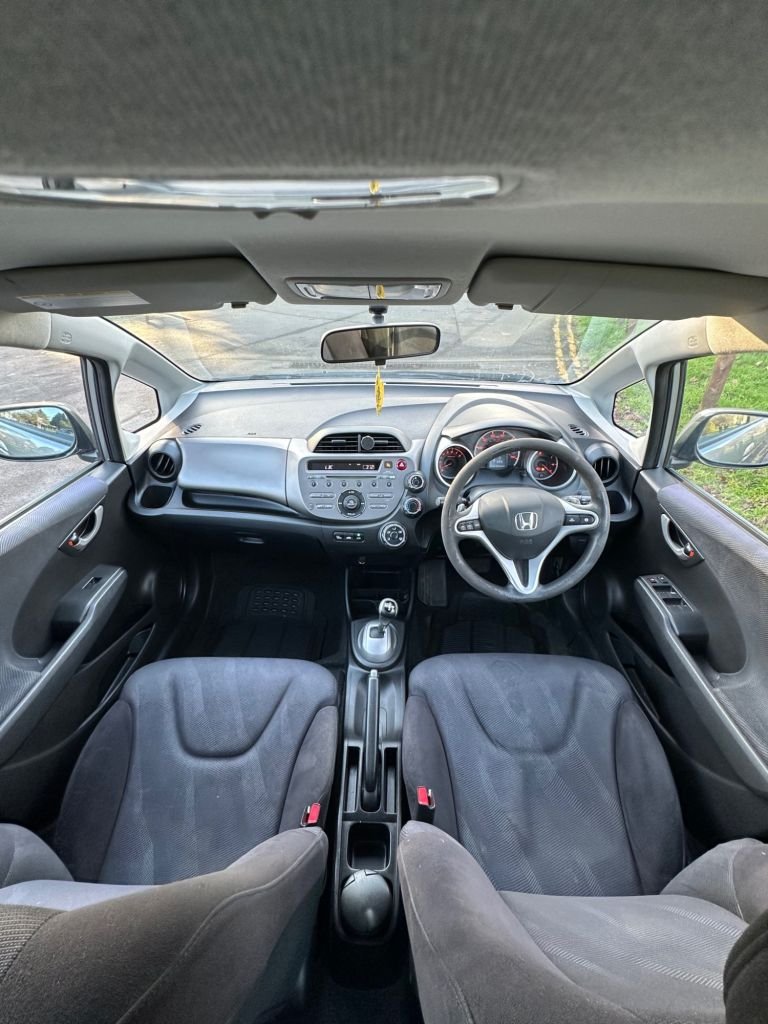 Used Honda Jazz 2010 for sale - 76934602: Photo 32