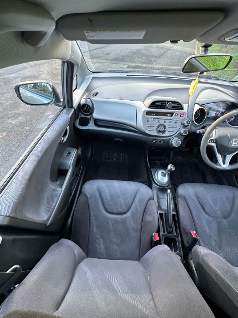 Used Honda Jazz 2010 for sale - 76934602: Photo 34