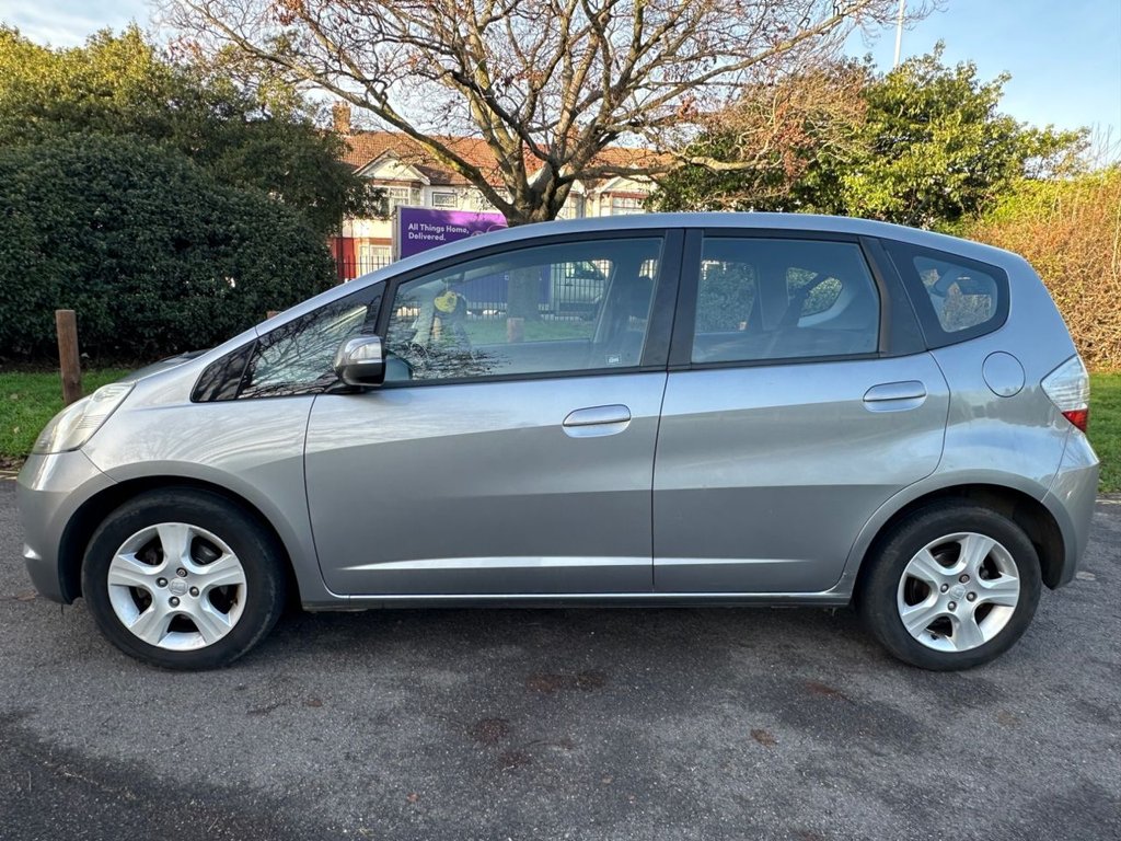 Used Honda Jazz 2010 for sale - 76934602: Photo 6