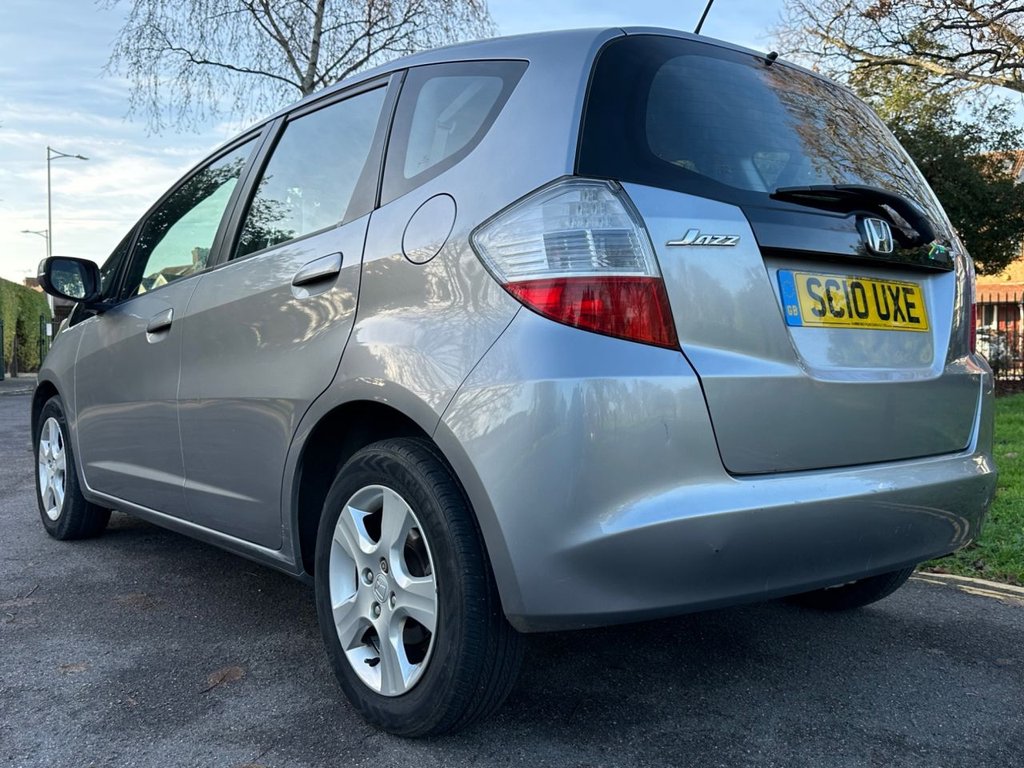 Used Honda Jazz 2010 for sale - 76934602: Photo 7