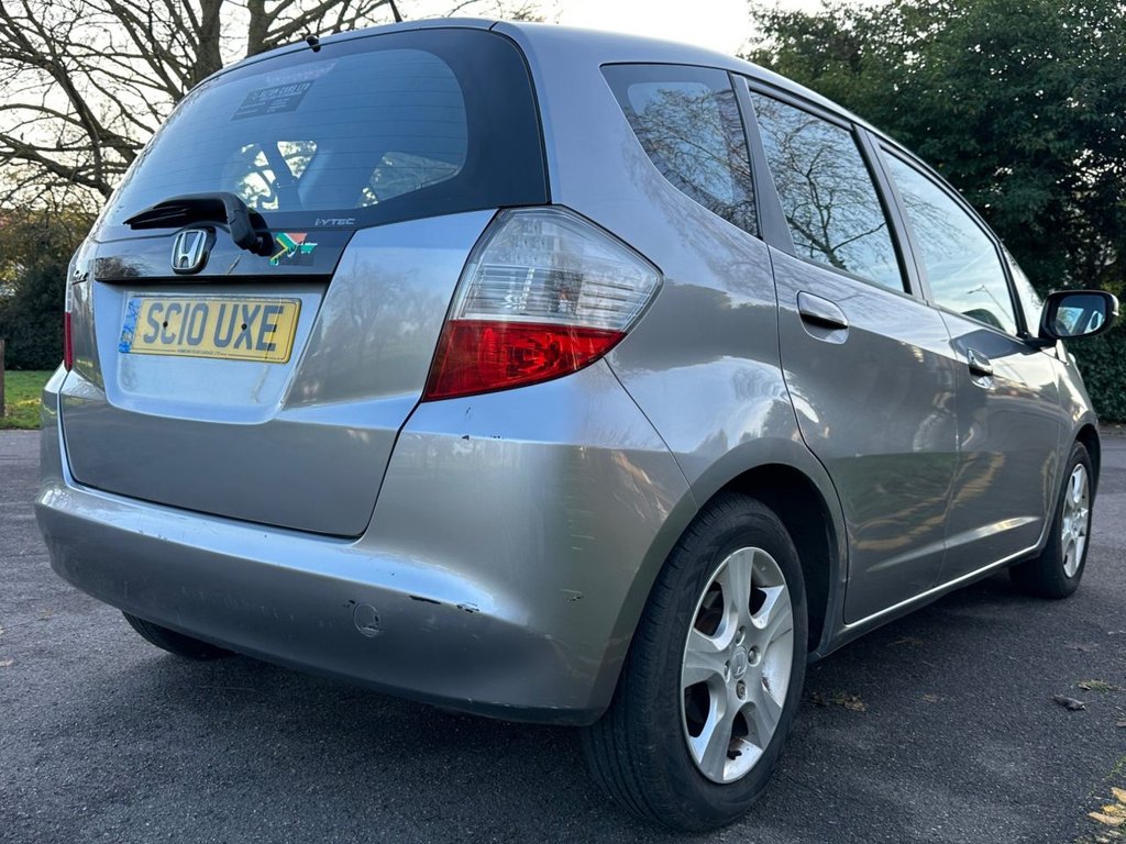 Used Honda Jazz 2010 for sale - 76934602: Photo 9