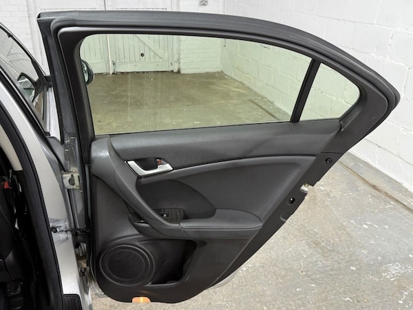 Used Honda Accord 2014 for sale - 75521748: Photo 33