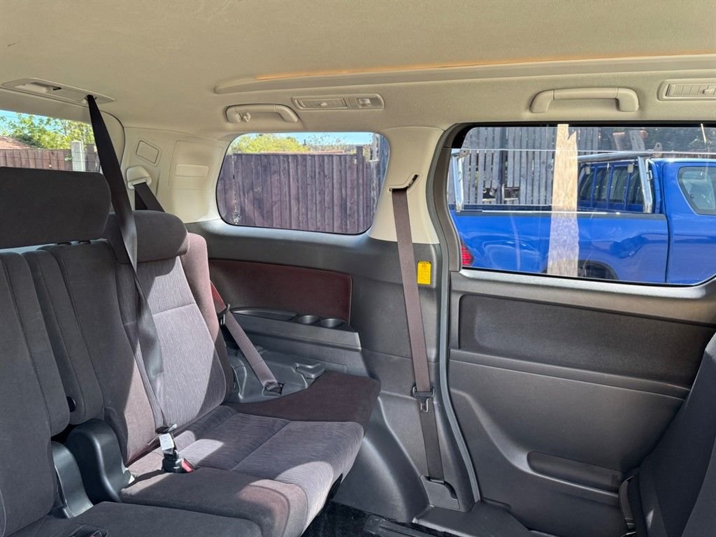 Used Toyota Alphard 2025 for sale - 77547595: Photo 32