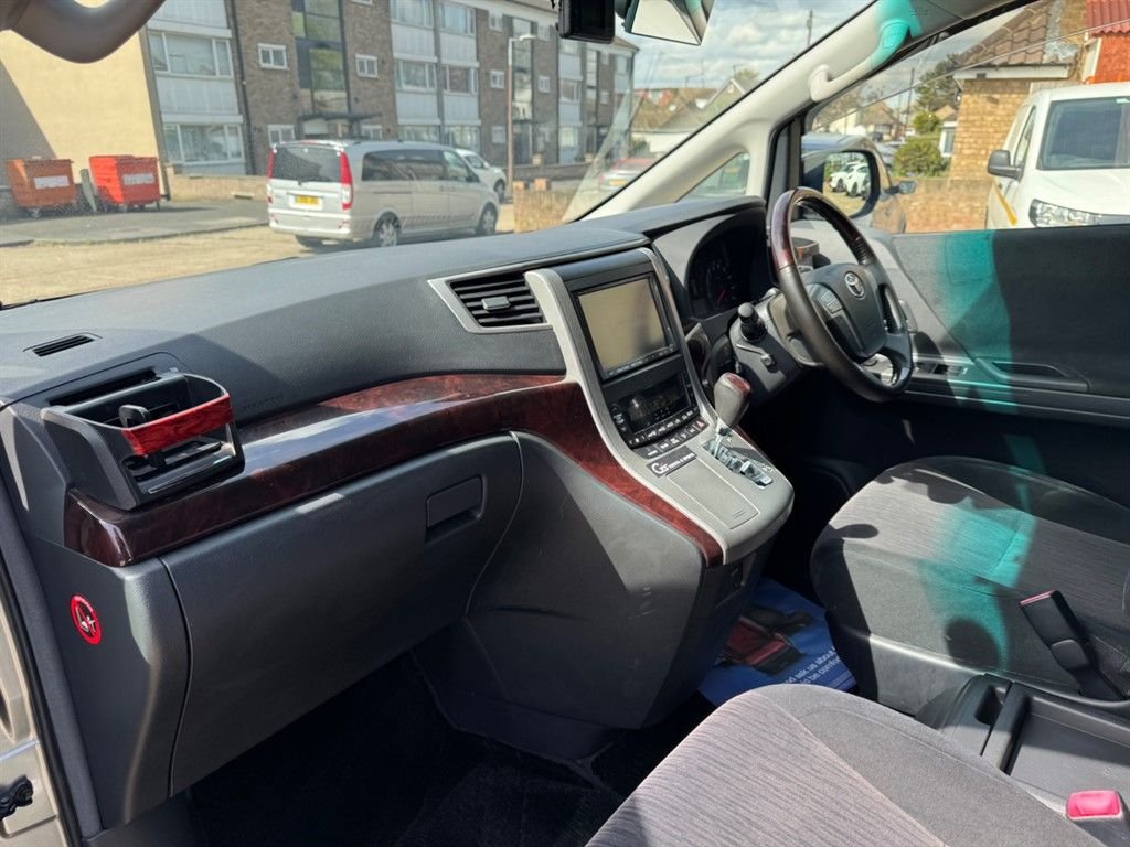 Used Toyota Alphard 2025 for sale - 77547595: Photo 34