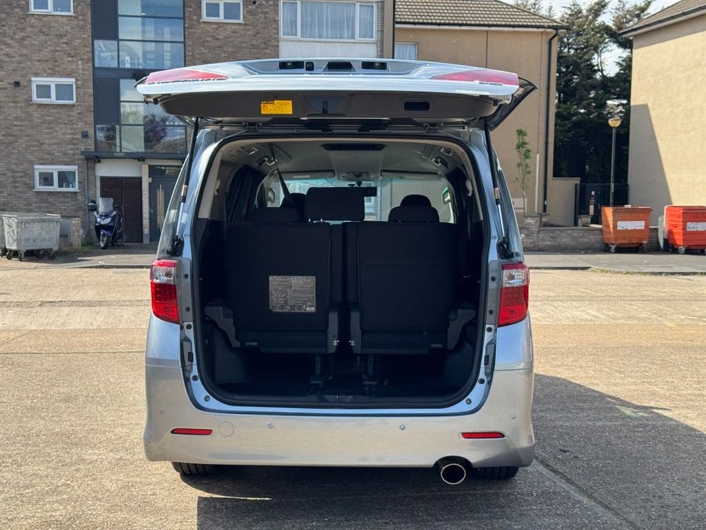 Used Toyota Alphard 2025 for sale - 77547595: Photo 41