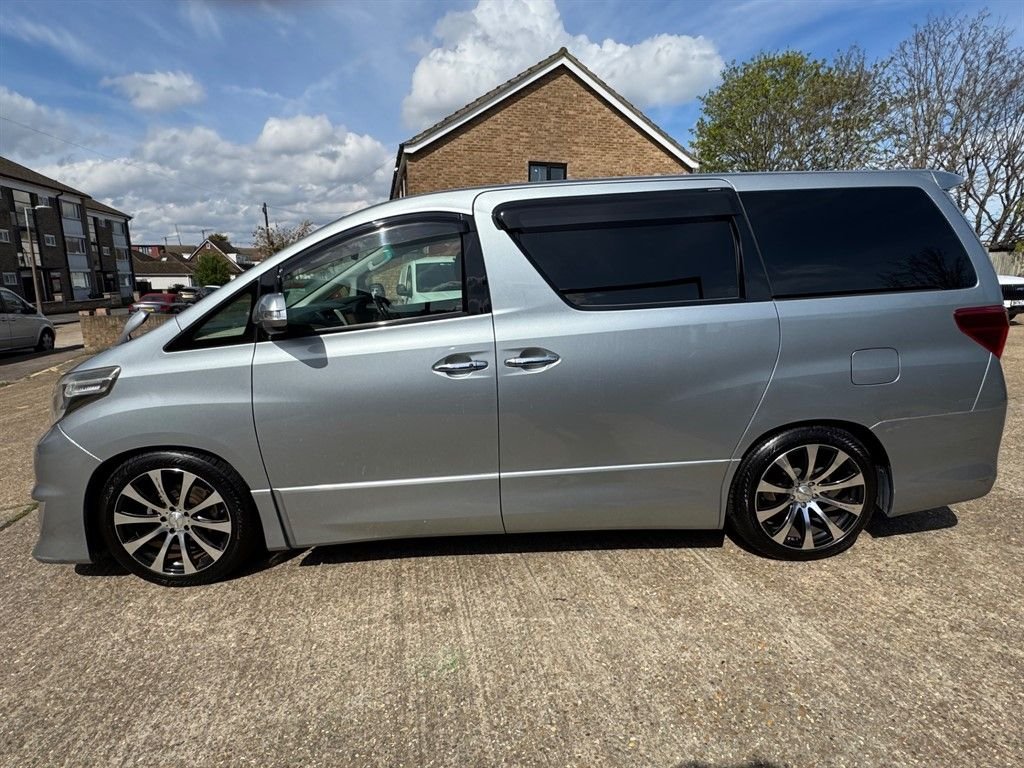 Used Toyota Alphard 2025 for sale - 77547595: Photo 8