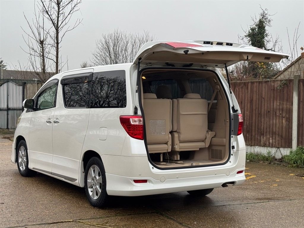 Used Toyota Alphard 2024 for sale - 77557822: Photo 13