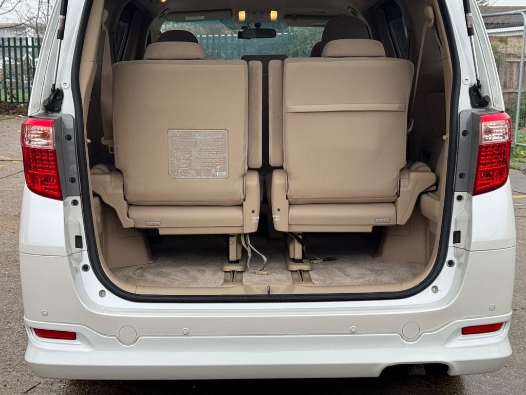 Used Toyota Alphard 2024 for sale - 77557822: Photo 21